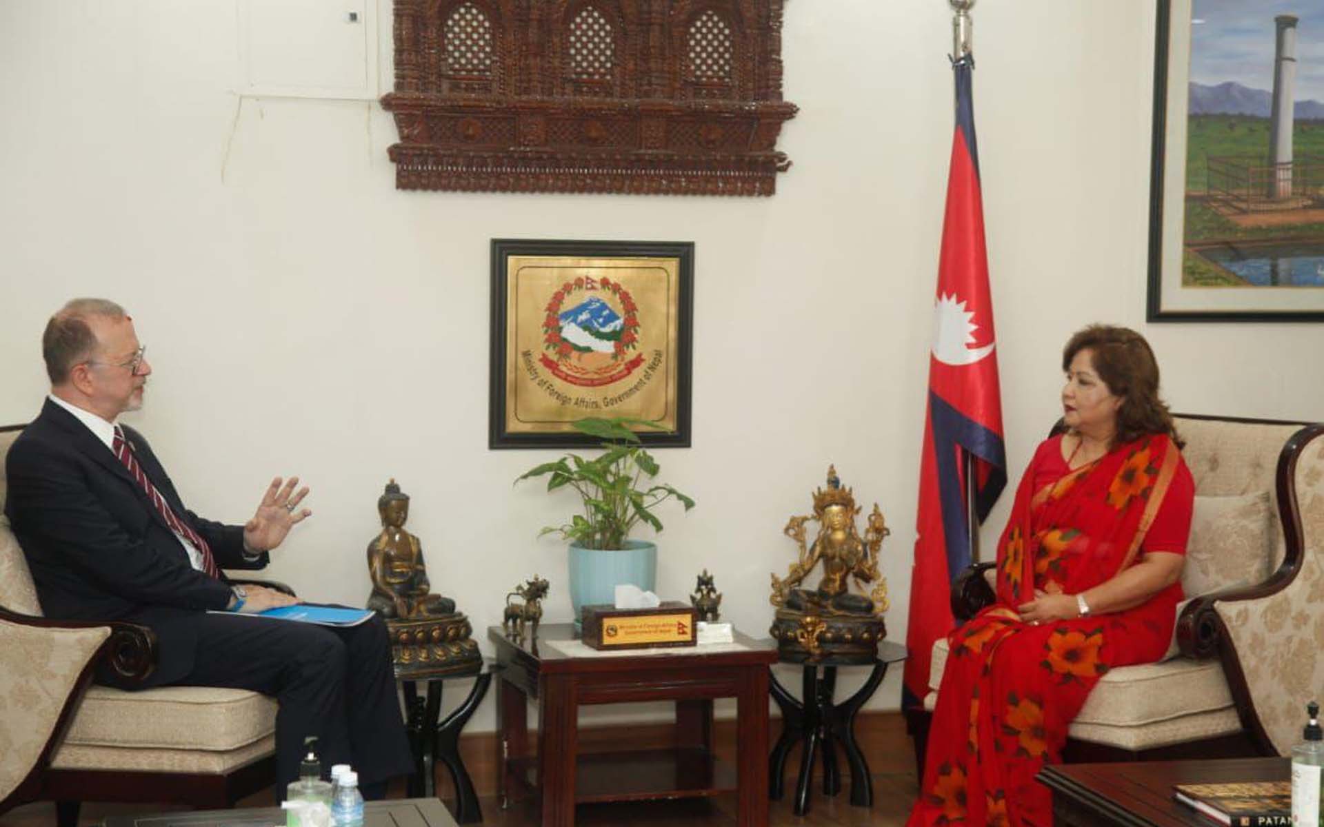 UNICEF Deputy Executive Director Calls on Foreign Minister Dr. Rana