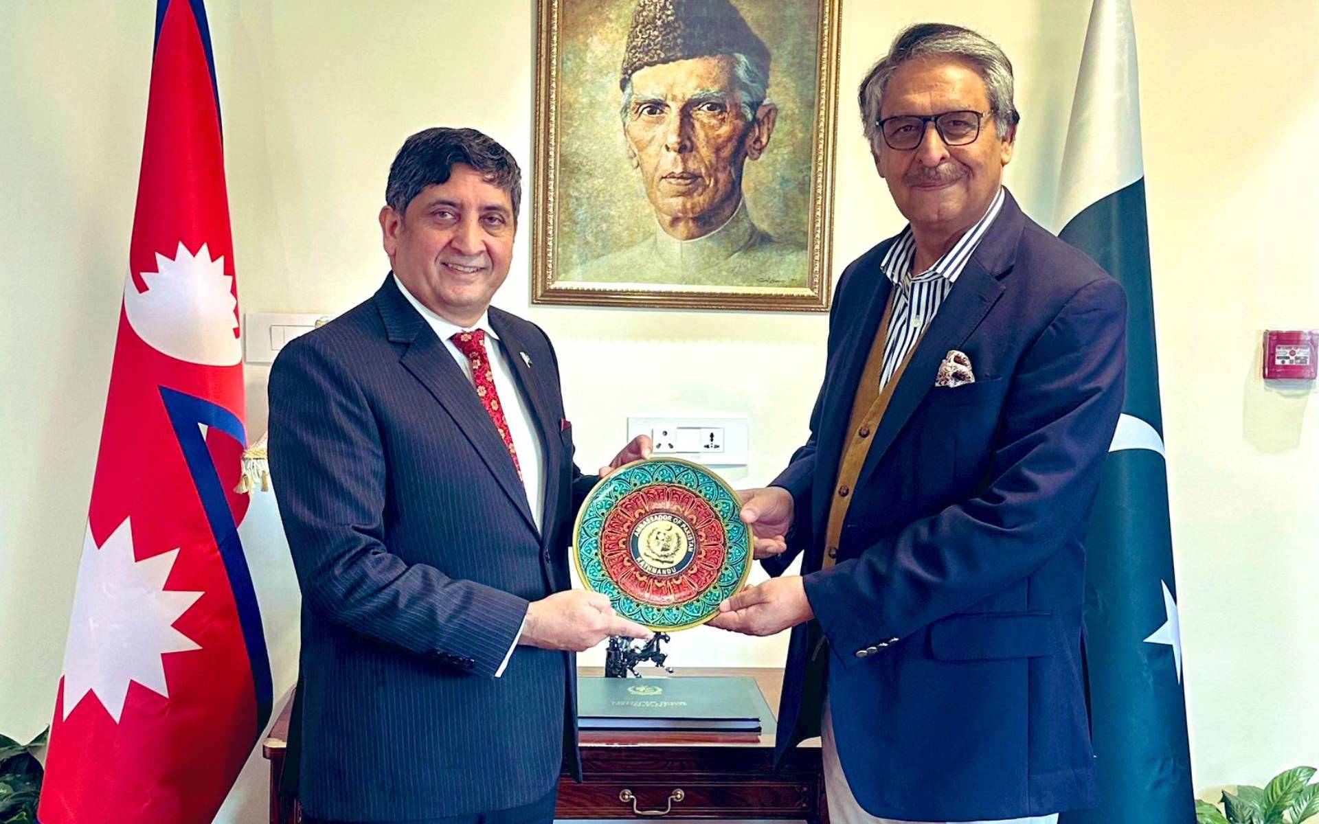 Pakistani Ambassador Hashmi Meets Former Foreign Minister Jilani in Kathmandu