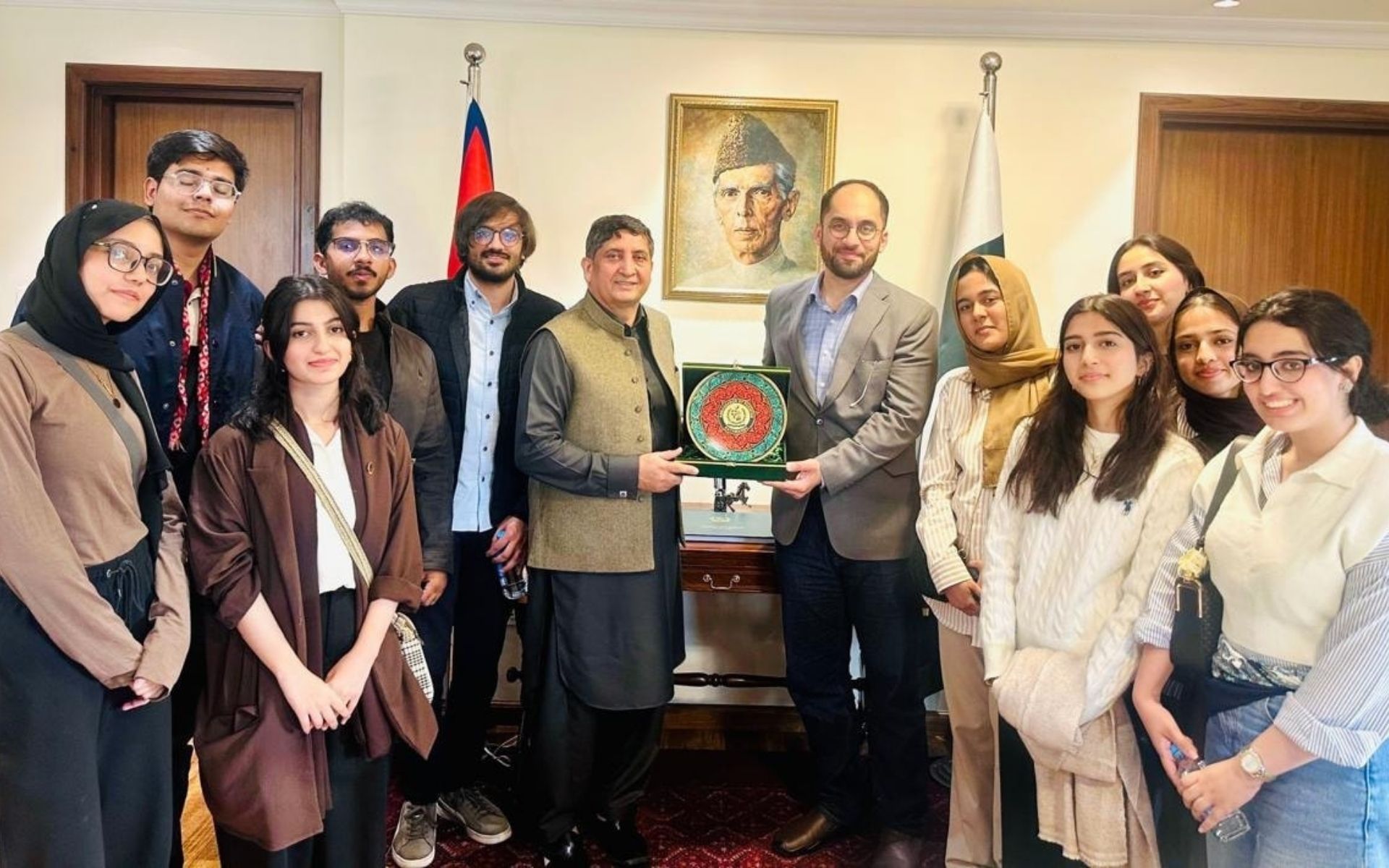 Pakistani Ambassador Meets Victorious Team Pakistan from LUMS