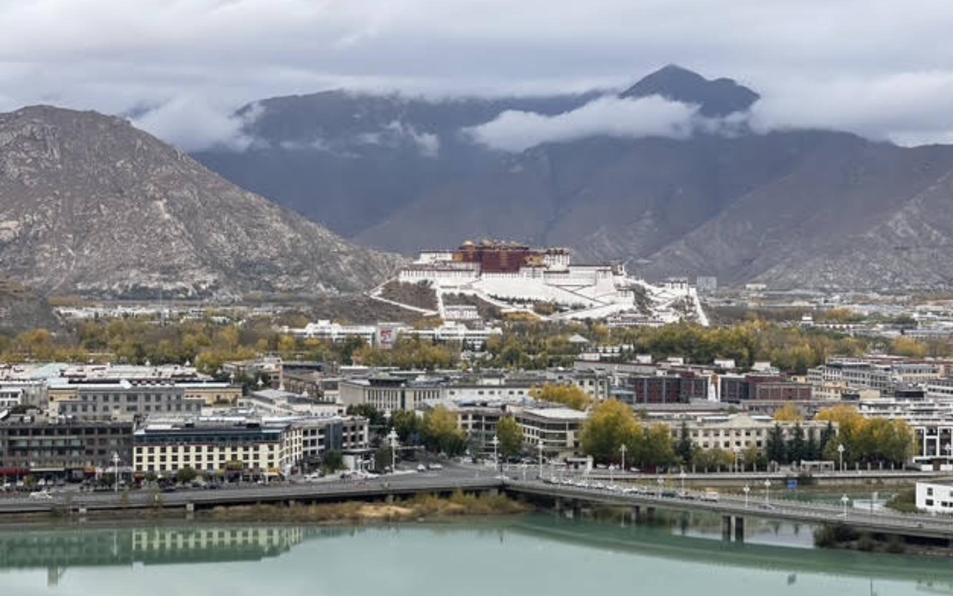 Travelogue - Lhasa: Isolation to Modern Development