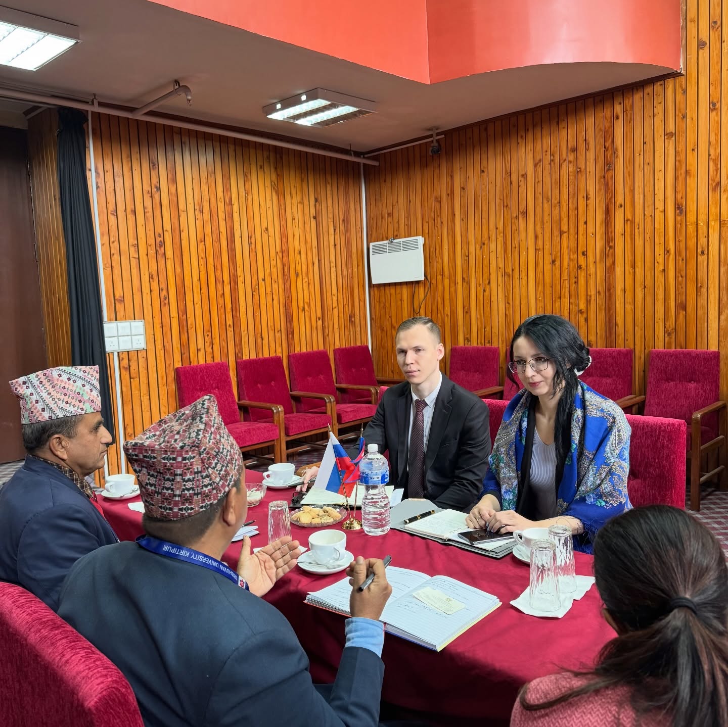 Russian House and TUCL Discuss Russian Book Corner, Academic Exchange Programs