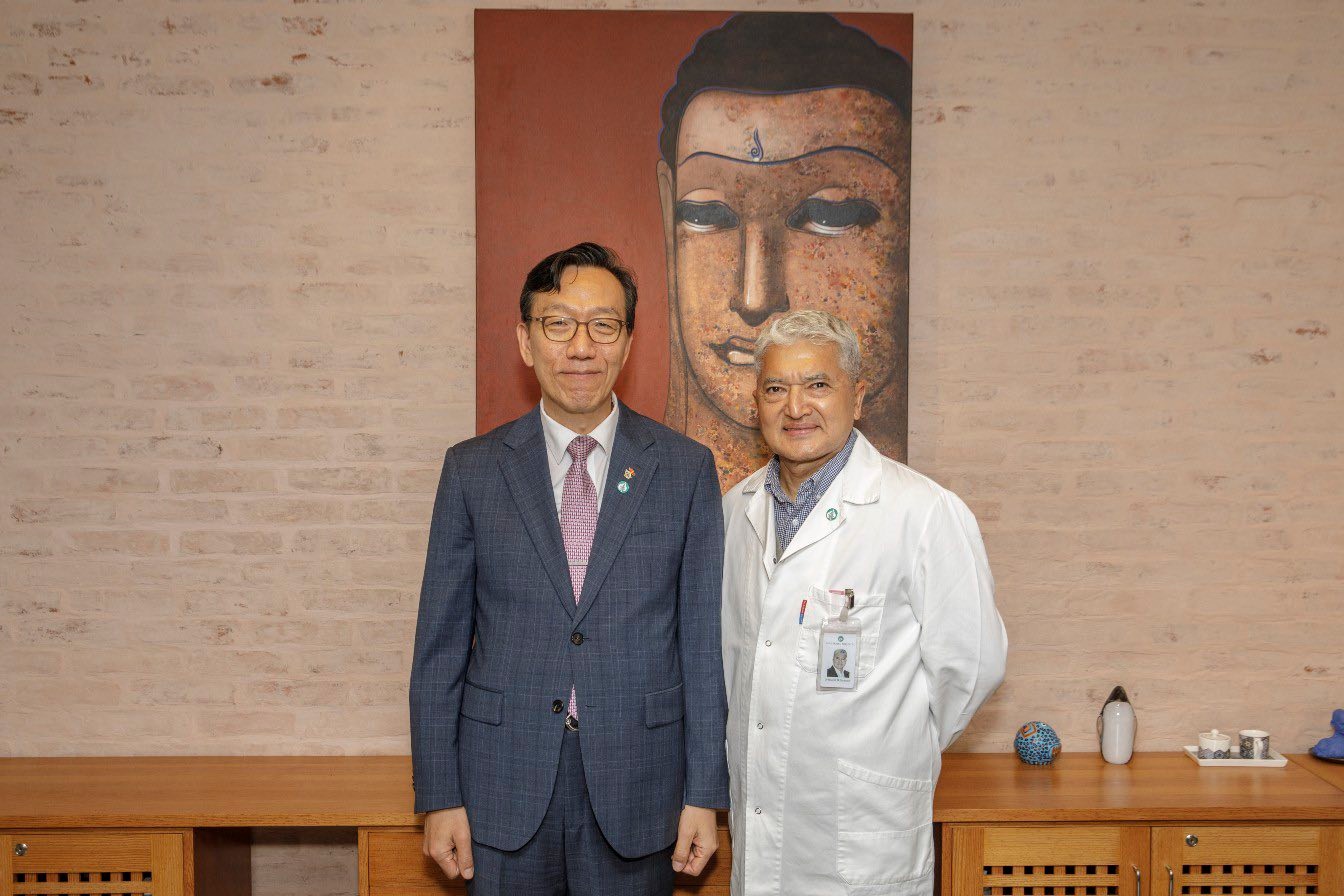 Korean Ambassador Park Visits Dhulikhel Hospital