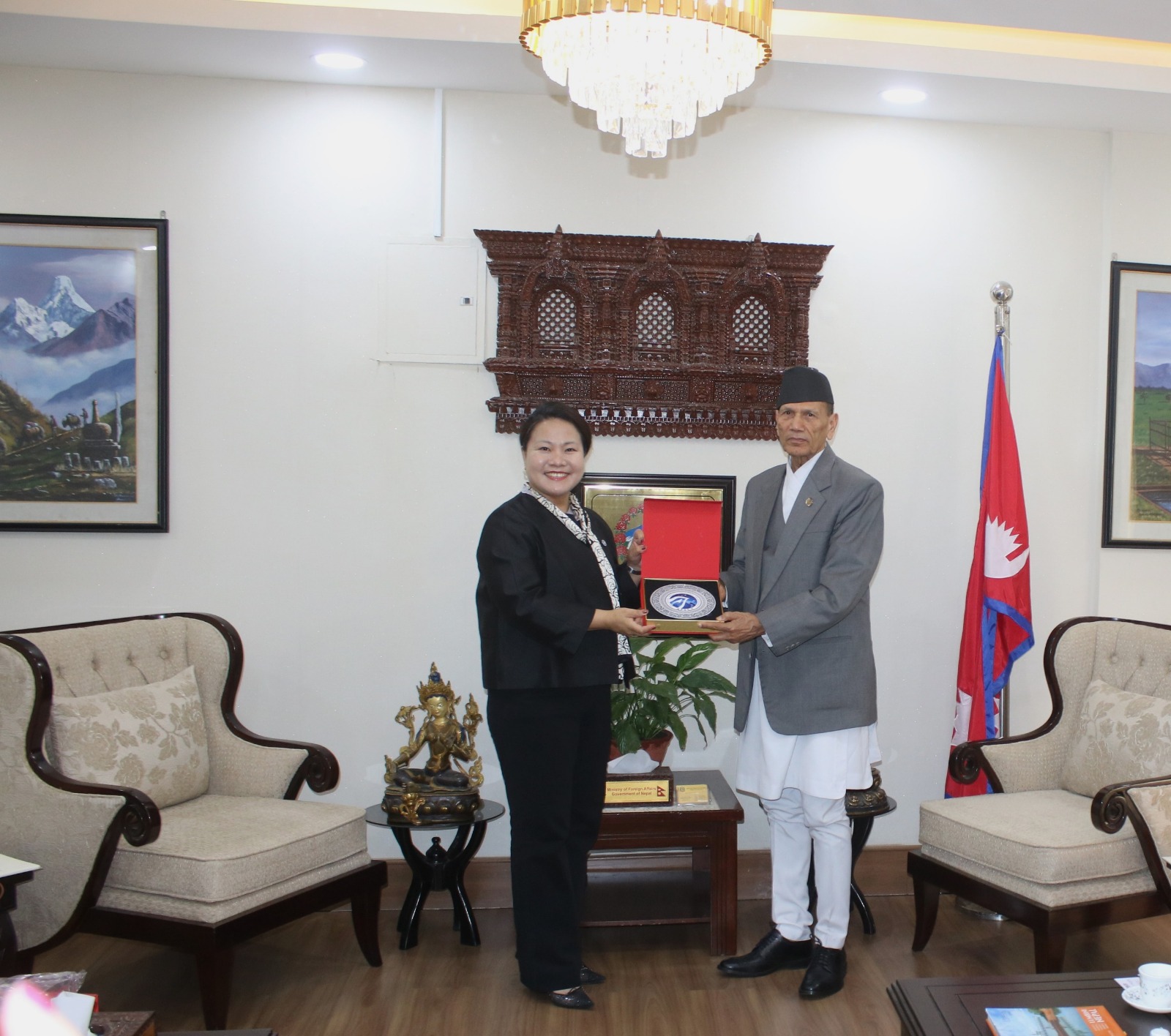 APSCO Secretary General Meets Nepal’s Foreign Minister Sharma