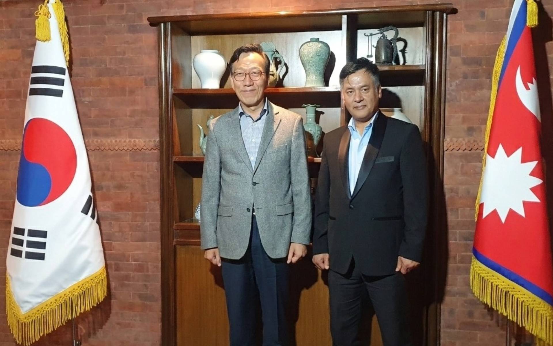 Korean Ambassador Meets NEA Managing Director to Discuss Power Sector Cooperation