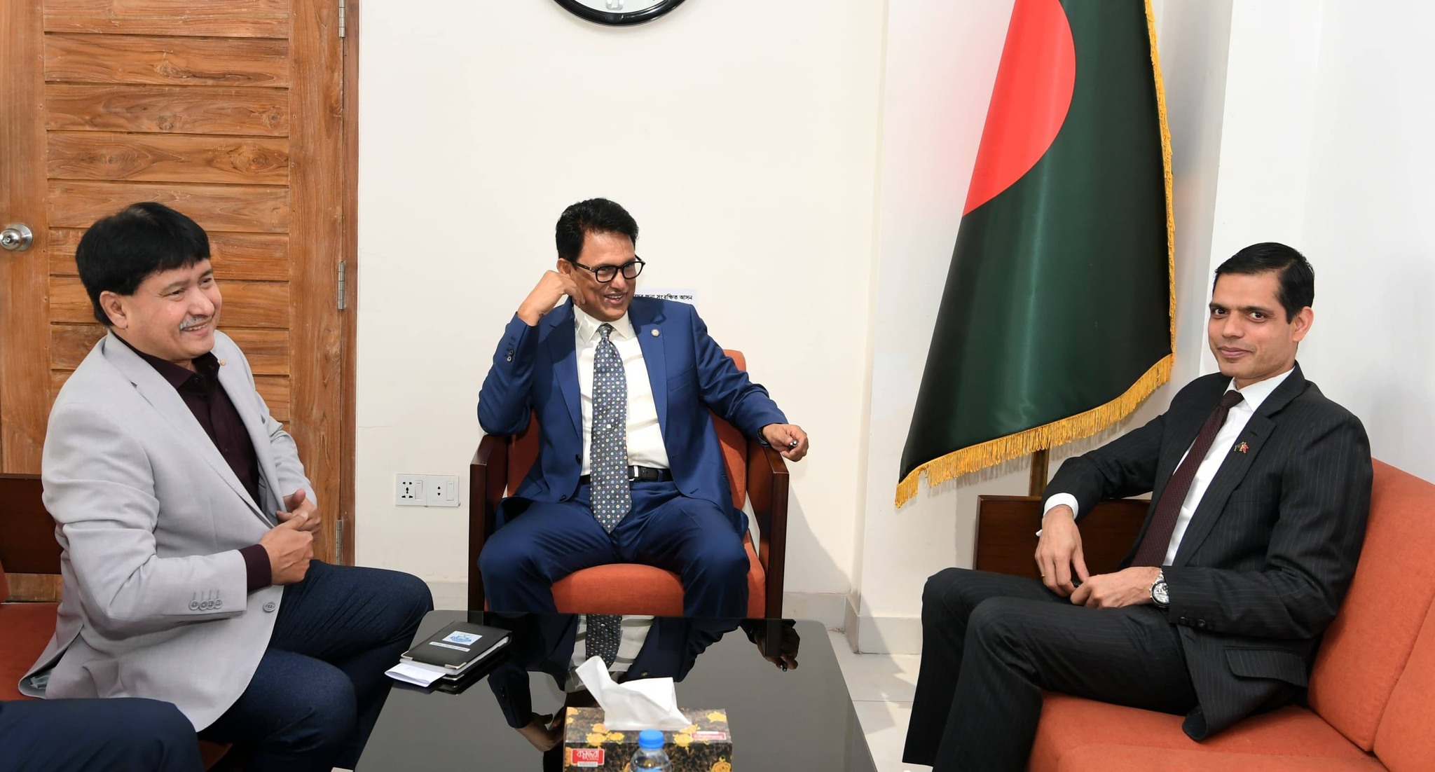 Ambassador Bhandari Calls on Minister of Education of Bangladesh