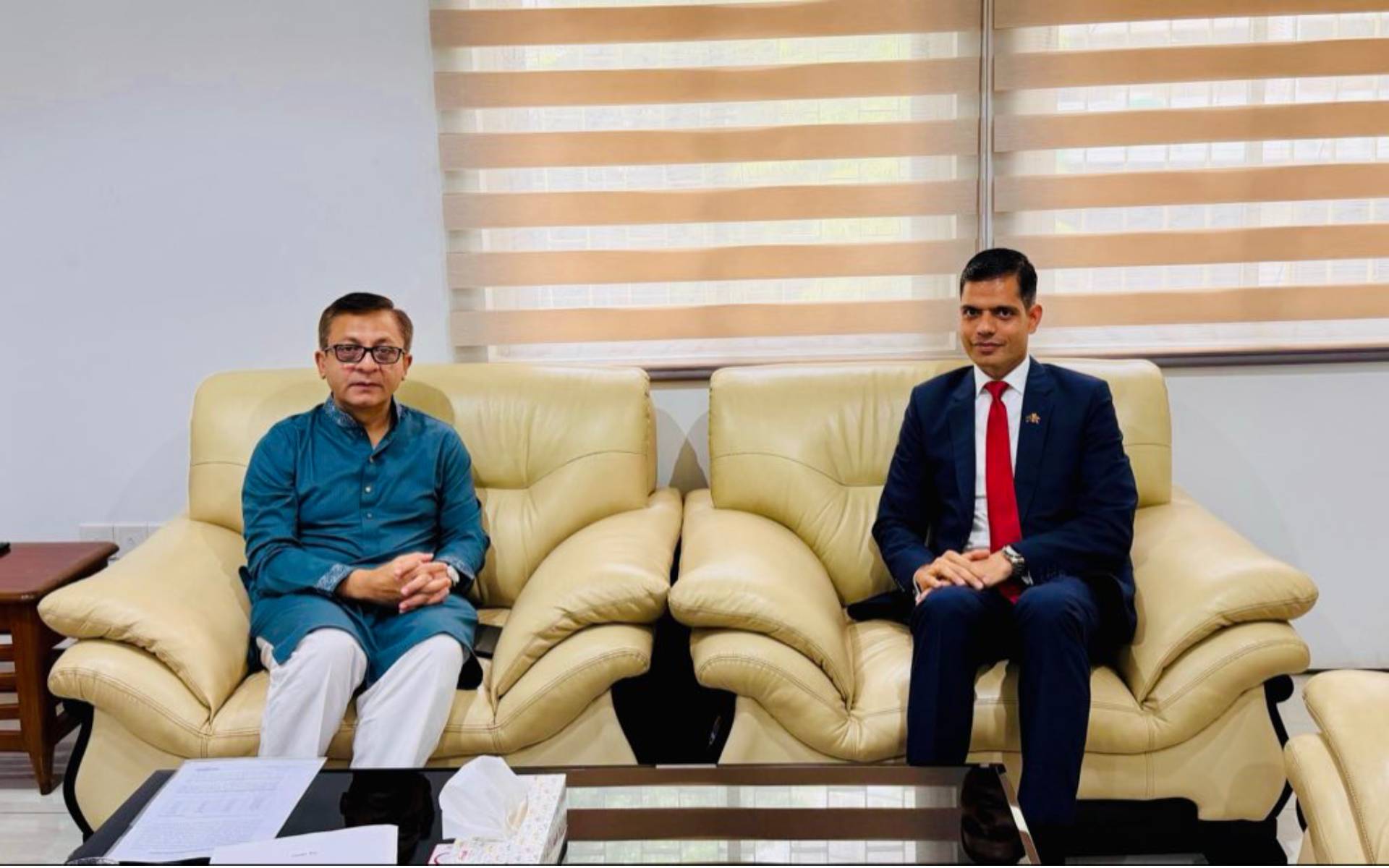 Ambassador Bhandari Calls on Commerce Minister of Bangladesh Muktadir