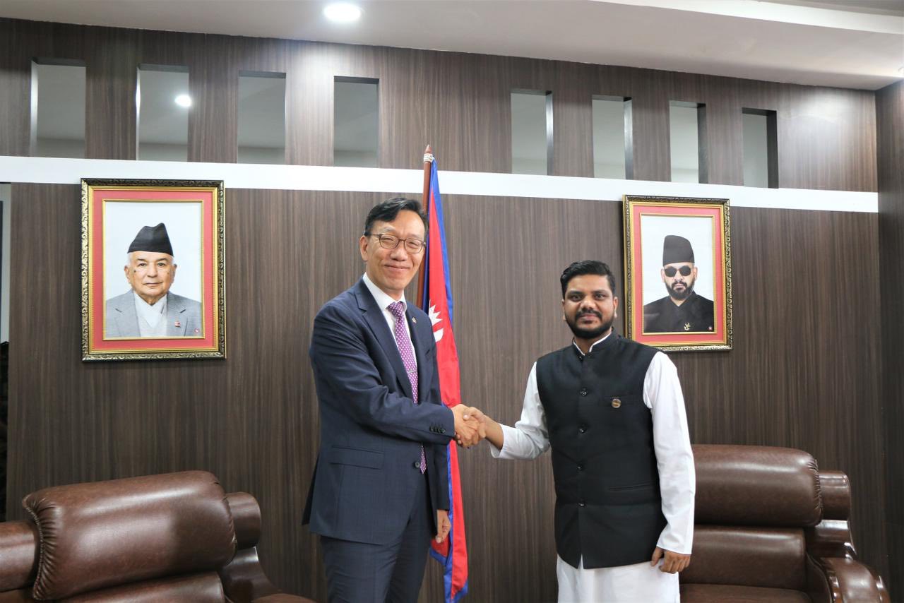 Korean Ambassador Park Pays Courtesy Call on Youth Minister Yadav