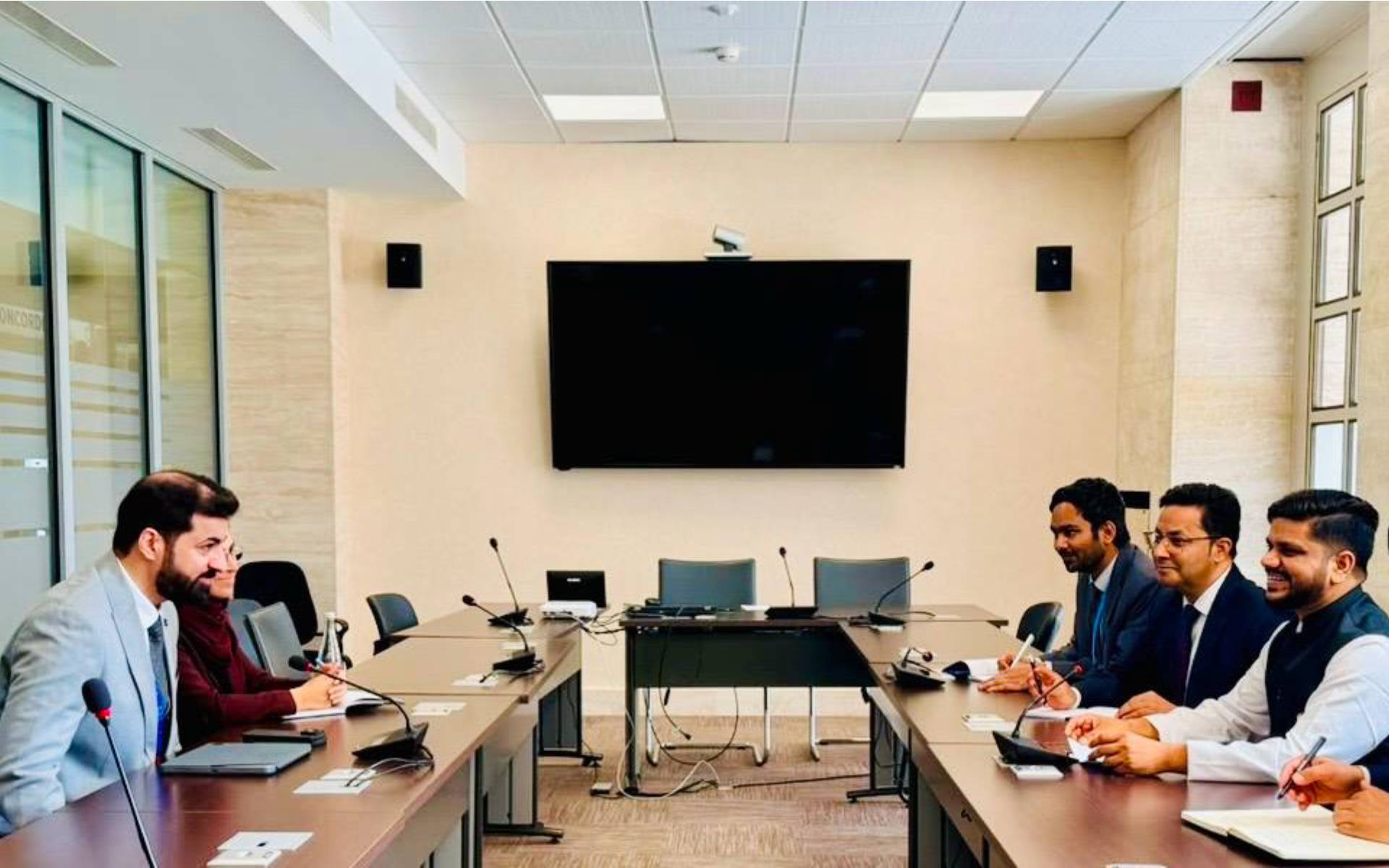Labour Minister Yadav Meets Deputy Minister Hamad of Saudi Arabia