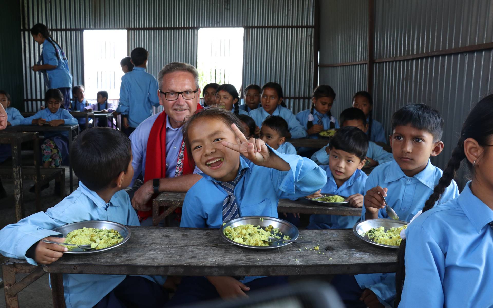 Finnish Ambassador Puhakka Observes WFP Nepal Activities in Sindhupalchowk