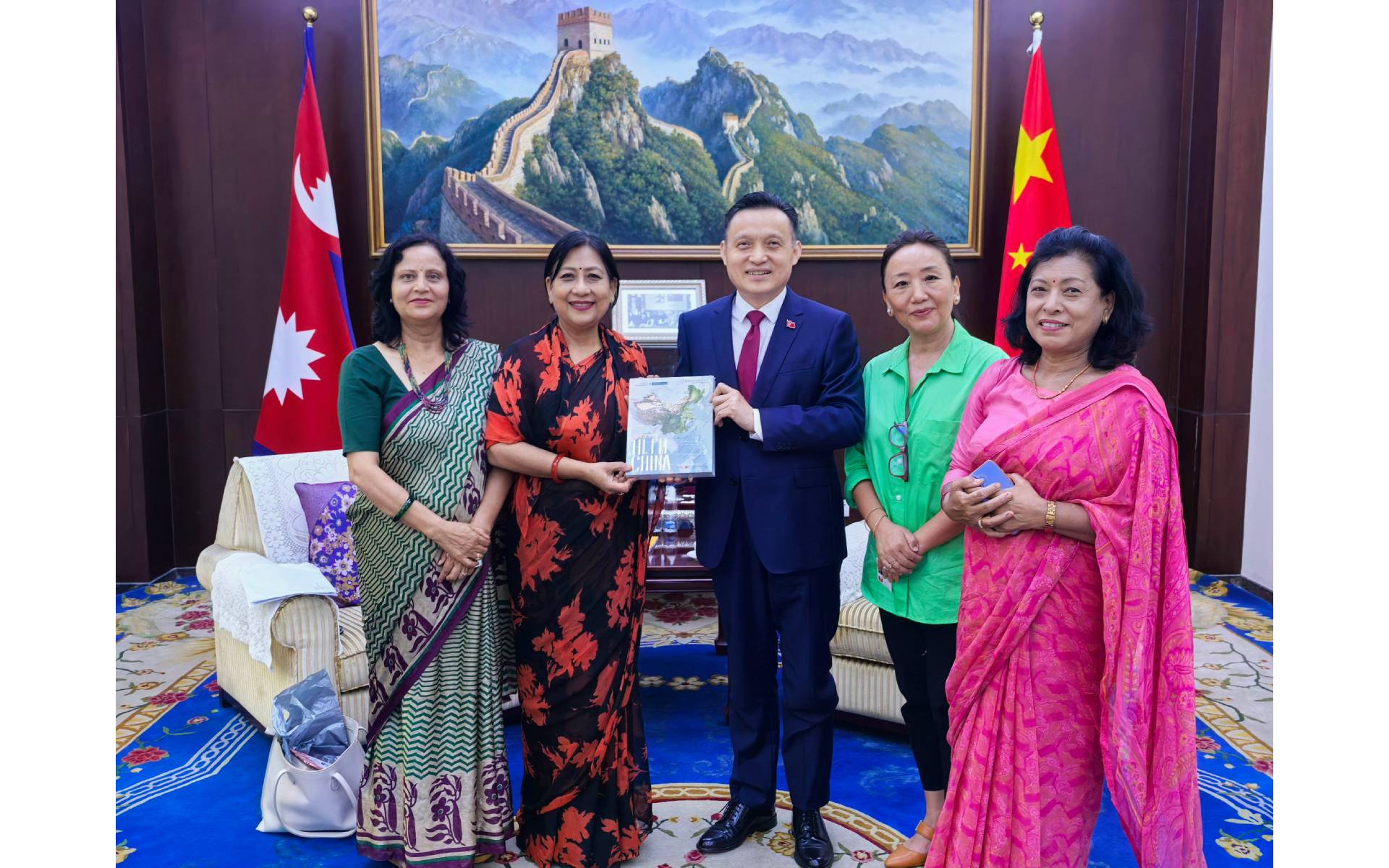 Chinese Ambassador Zhang Meets FWEAN President Shrestha