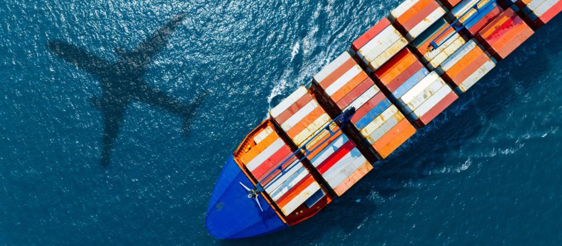UAE Halts All Trade and Financial Transactions with Iran