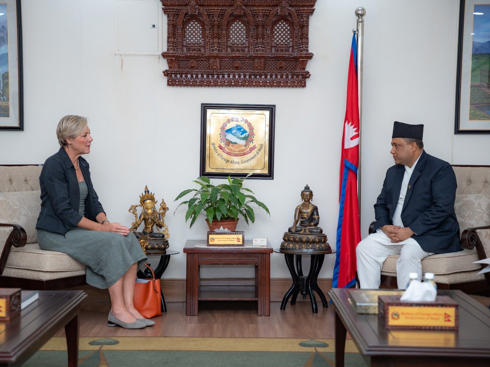 Foreign Minister Receives EU Envoy