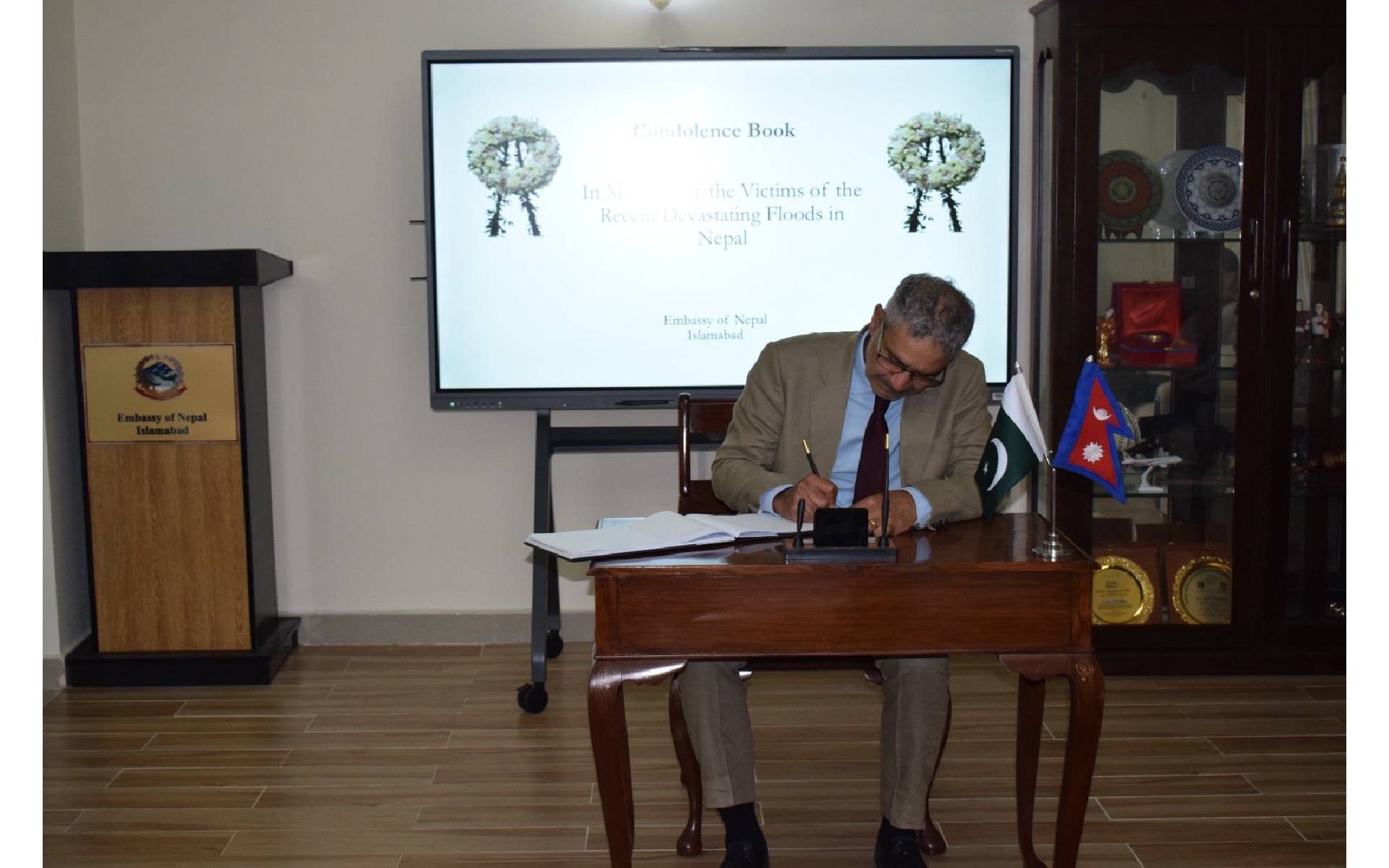 High Commissioner of Canada Visits Embassy of Nepal in Islamabad to Extend Condolences 