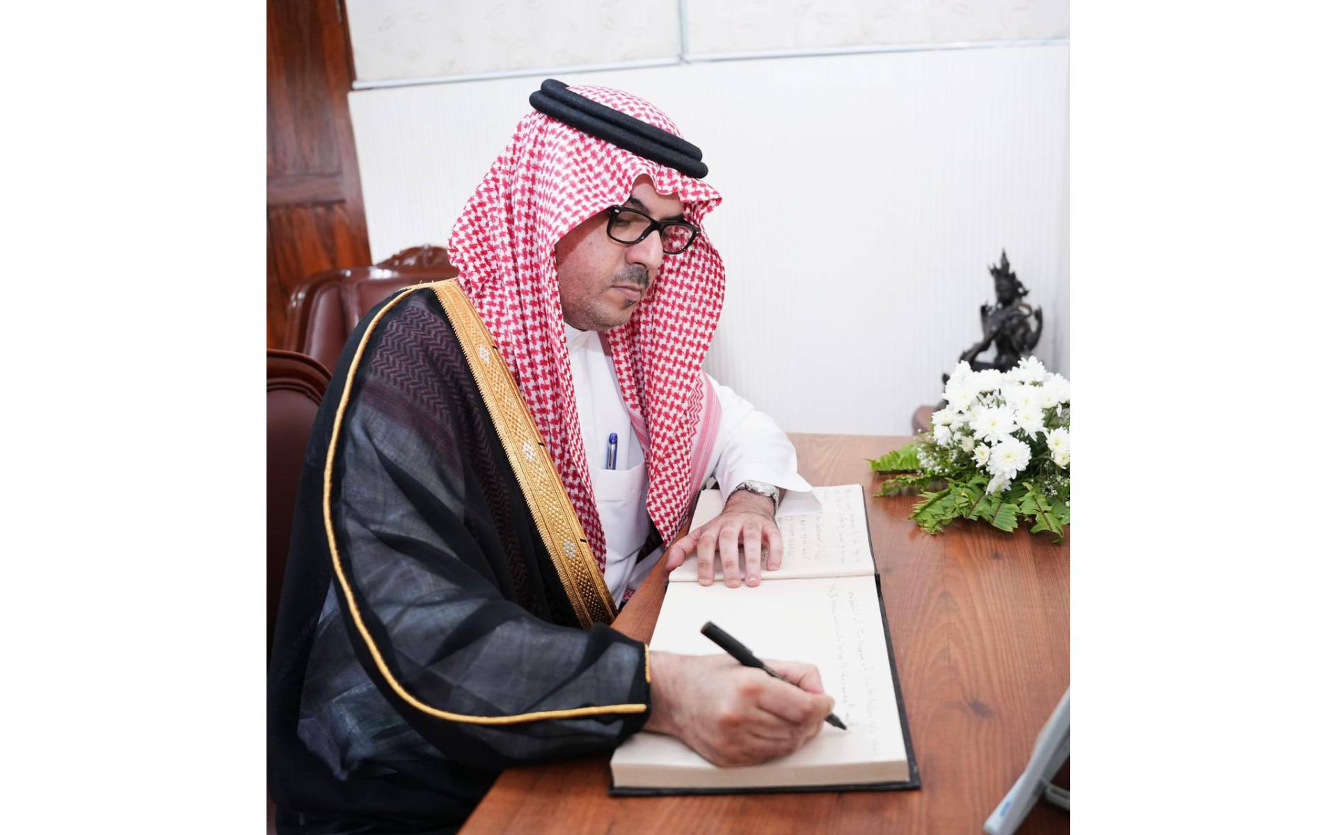Saudi Arabia Ambassador bin Mnikhr Visits Foreign Affairs Ministry to Convey his Condolences