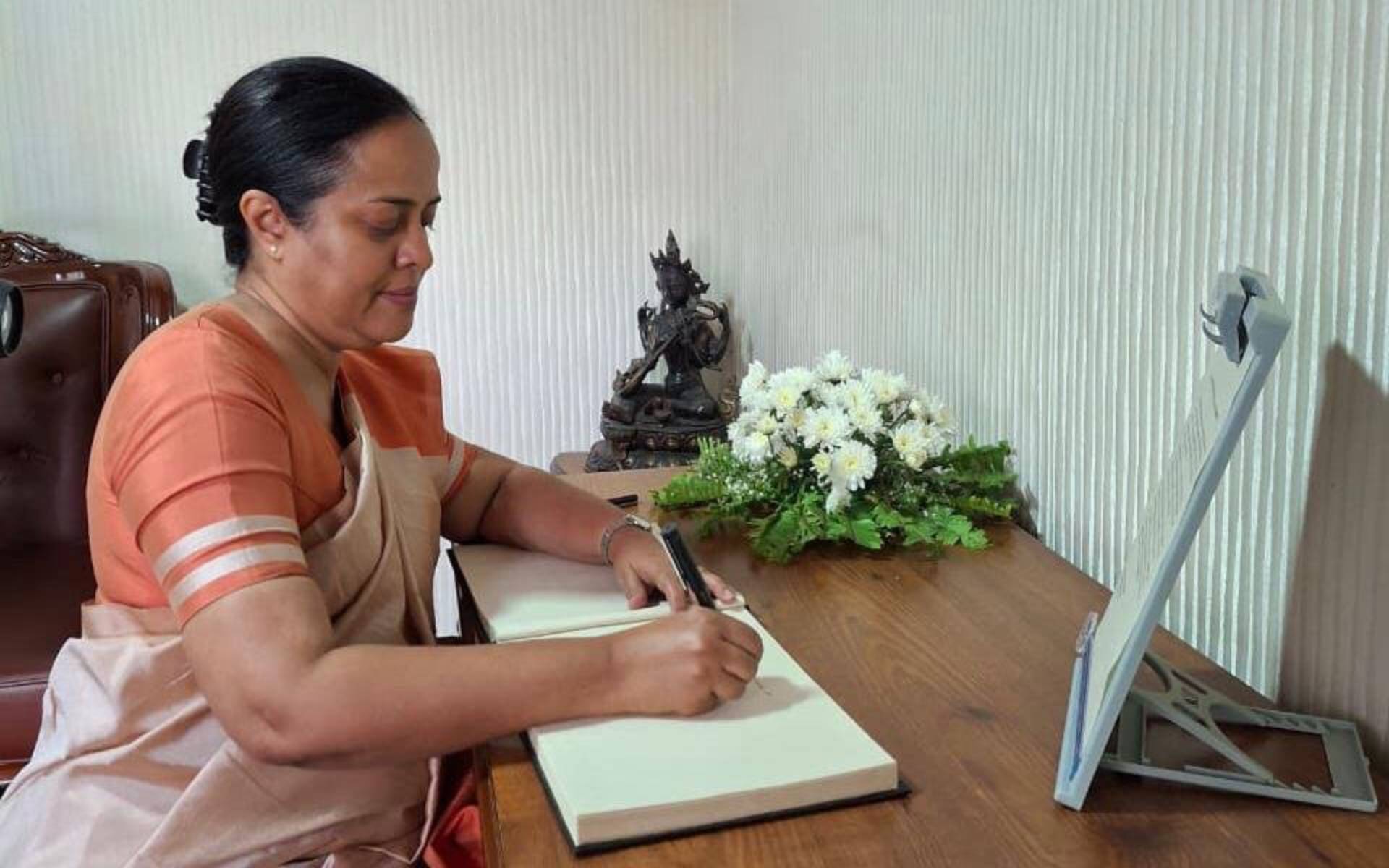 Sri Lanka Ambassador Delpitiya Visits MoFA to Convey Condolences